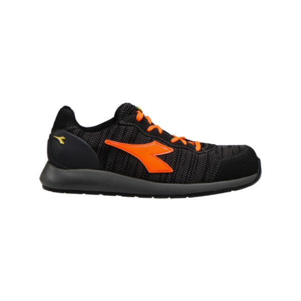 DIADORA*Zapato D-STRIKE NEGRO S1P - Nº44
